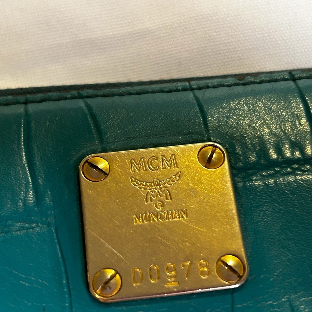 MCM TEAL LONG WALLET GUC many card slots/inside pockets .1 zipper inside pocket - Picture 6 of 13
